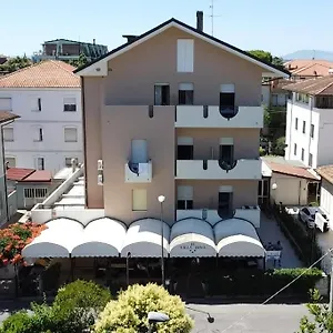 *** Hotel Dina Italien