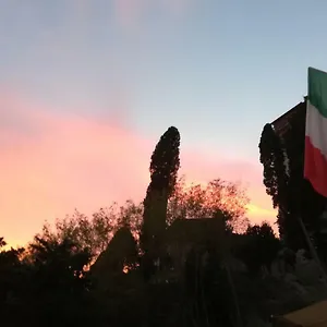  Frühstückspension Borgo Della Rocca Italien