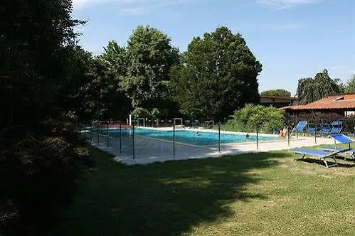 Golf Hotel Lainate 4*,  Italia